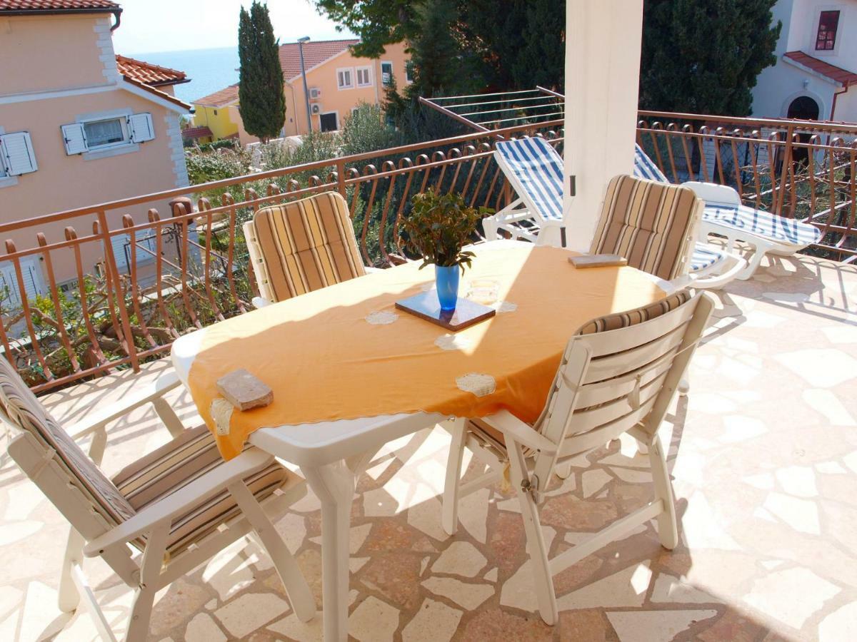 Apartments Mirja - 100M From The Beach & Parking Trogir Eksteriør billede